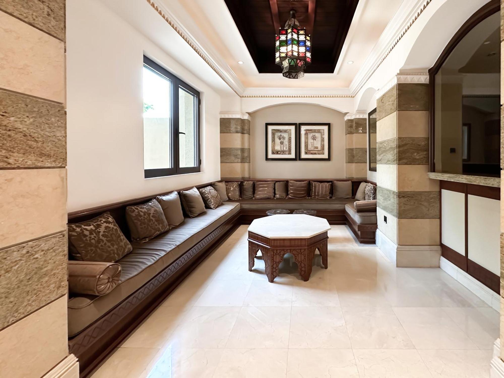 Апартаменты Trophy 2Br Aladdin Estate W Burj Khalifa View Дубай Экстерьер фото